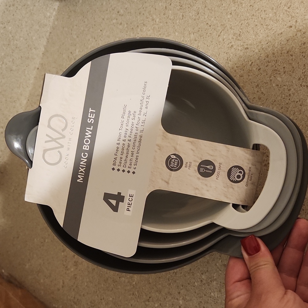 New grey scale nesting mixing bowls